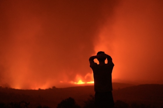 Χάθηκαν ψυχές, χάθηκαν όνειρα, χάθηκε ο τόπος μας. Φωτογραφία Δημήτρης Αλεξούδης.